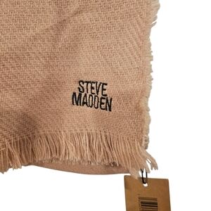 Steve Madden Dusty Rose Scarf Nwt